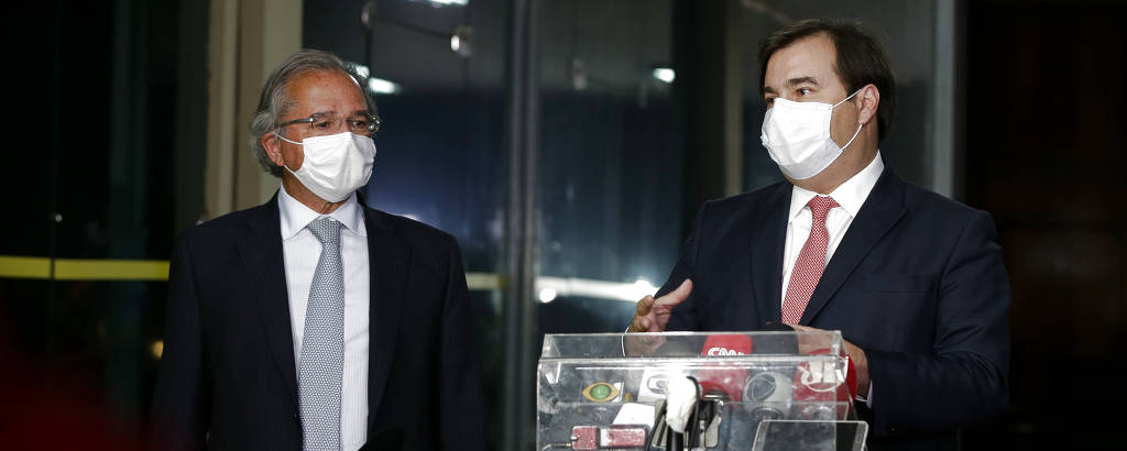 O presidente da câmara deputado Rodrigo Maia (DEM-RJ) e o ministro Paulo Guedes (Economia)