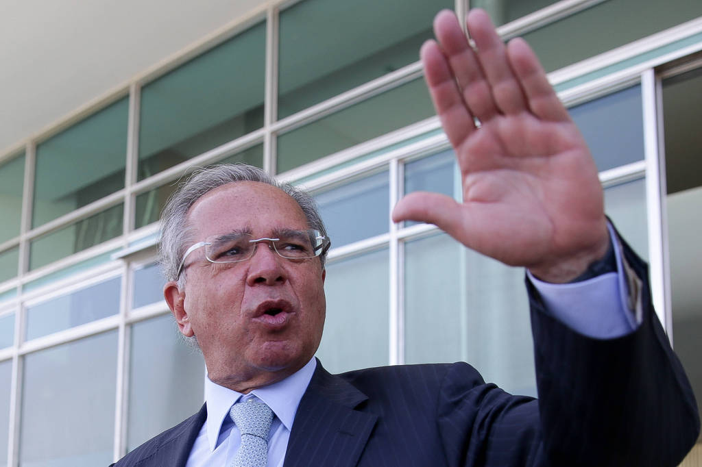 O ministro Paulo Guedes (foto) (Economia) no Palácio da Alvorada
