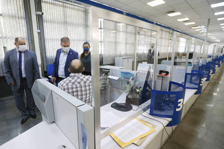 Categoria afirma que não vai retornar aos postos, permanecendo em home office