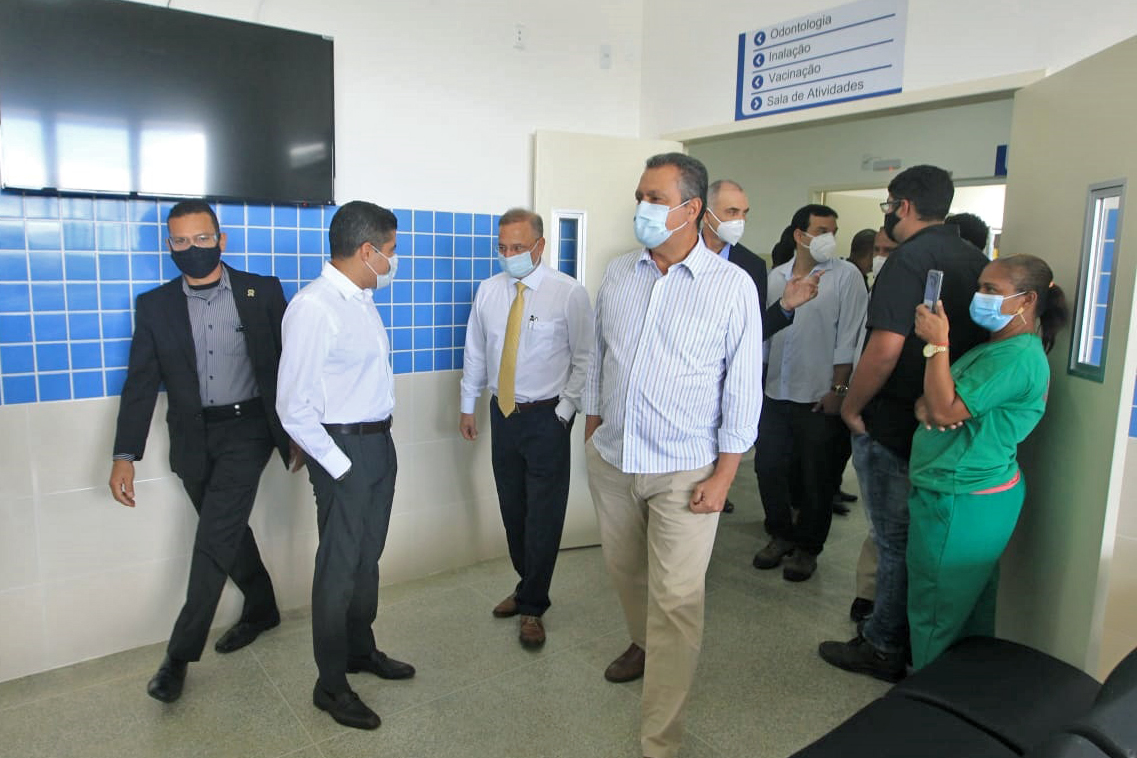 Imagem de Caso acordo com Rússia avance, secretário diz que Bahiafarma poderá vender vacina ao Governo Federal