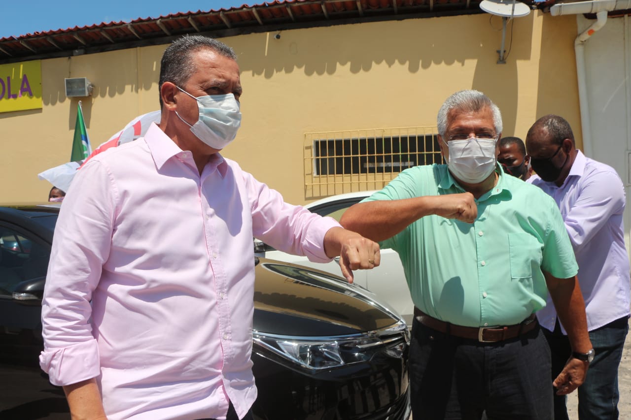 Imagem de Em clima de campanha, Rui Costa cutuca ACM Neto: 'Não diria para ninguém que da minha base só sairia um candidato' Imagem de Em clima de campanha, Rui Costa cutuca ACM Neto: 'Não diria para ninguém que da minha base só sairia um candidato'