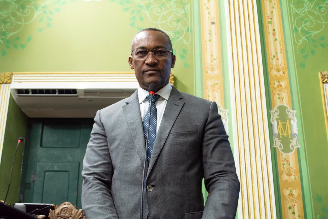 Imagem de Carolino repudia prisão de banhista negro e cobra explicações da Guarda Municipal de Salvador