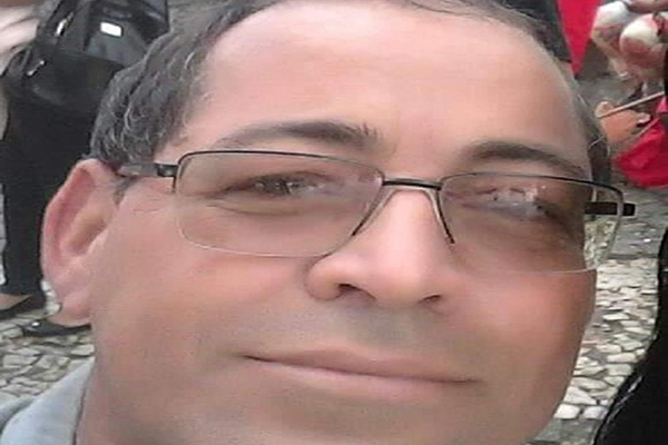 O chefe de Gabinete do vereador Makrisi (Ilhéus) e dirigente do diretório estadual do PT, Adeilton Souza