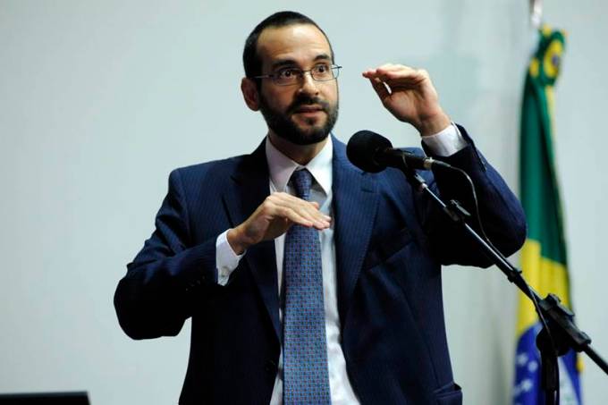 Assessor especial da Presidência, Arthur Weintraub será nomeado secretário de Acesso a Direitos e Equidade, segundo apurou o 'Estadão'