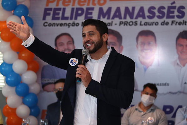 Felipe Manassés foi da base de Moema e resolveu concorrer a prefeito depois de ter sido preterido da vice em sua chapa Felipe Manassés foi da base de Moema e resolveu concorrer a prefeito depois de ter sido preterido da vice em sua chapa