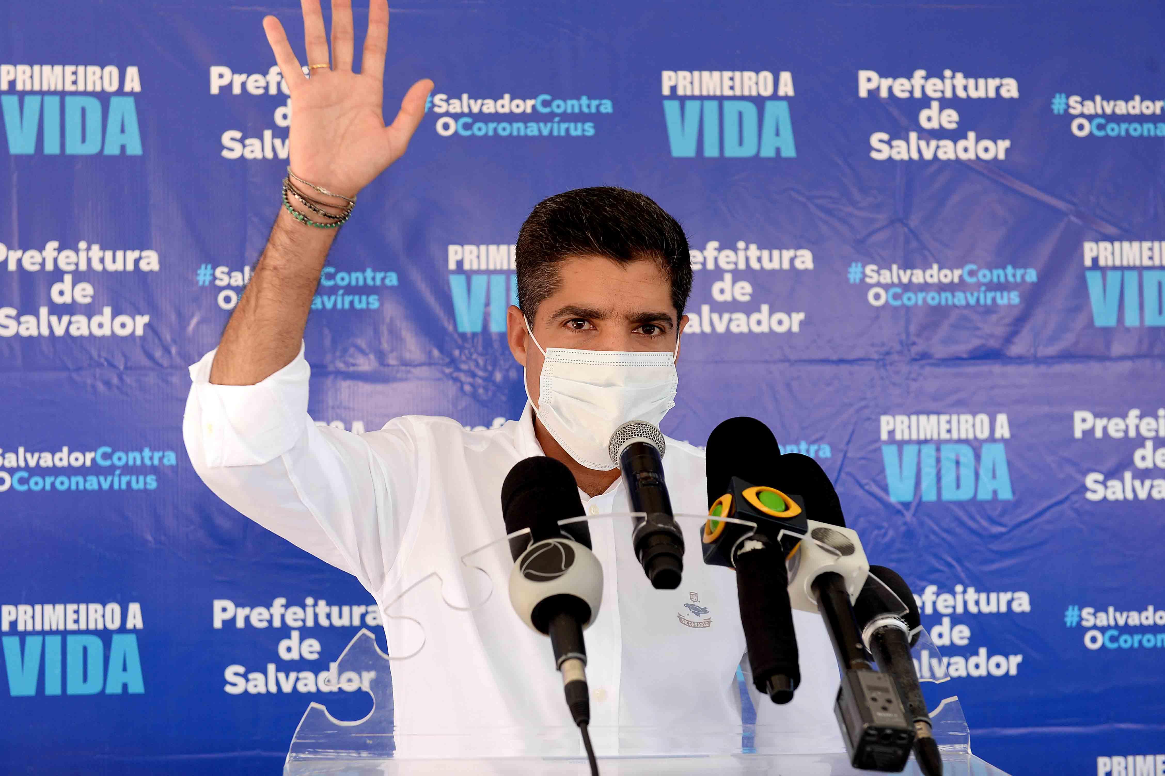 Ao comentar primeiro debate da campanha na TV, prefeito destaca desempenho de Bruno Reis Ao comentar primeiro debate da campanha na TV, prefeito destaca desempenho de Bruno Reis