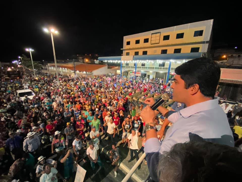 Na imagem, durante discurso, o deputado federal Otto Alencar Filho, do PSD