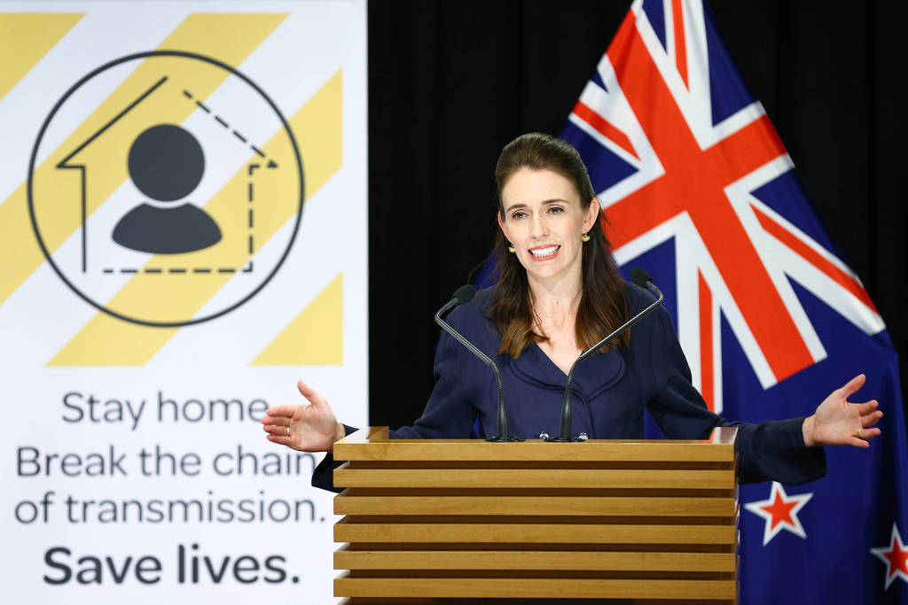 Primeira-ministra Jacinda Ardern teve destaque mundial por sua condução do país em meio a pandemia de coronavírus