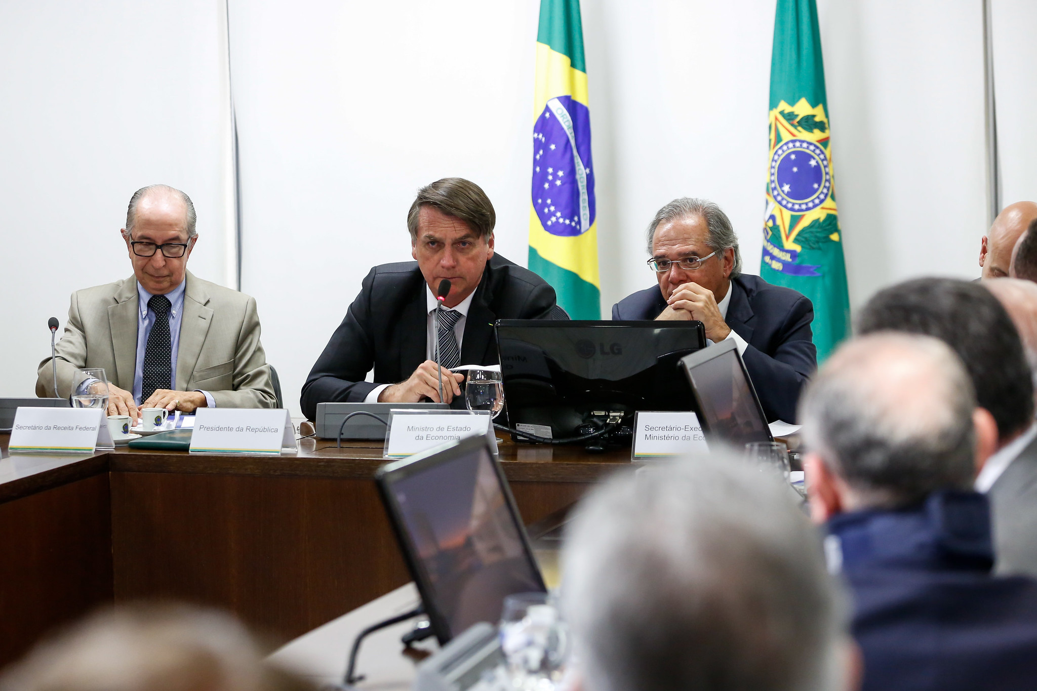 Lei de Responsabilidade Fiscal veda a aplicação dessa receita com gasto corrente, exceto se for para custear benefício previdenciário Lei de Responsabilidade Fiscal veda a aplicação dessa receita com gasto corrente, exceto se for para custear benefício previdenciário
