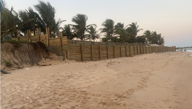 A Superintendência do Patrimônio da União na Bahia (SPU/BA) embargou e multou uma construção irregular no Condomínio Paraíso do Mar
