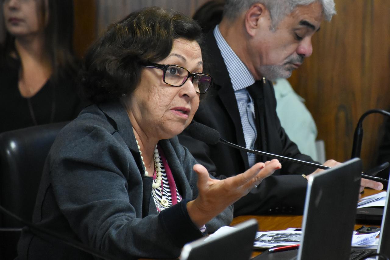 Relatora da CPMI das Fake News no Congresso Nacional, deputada Lídice da Mata