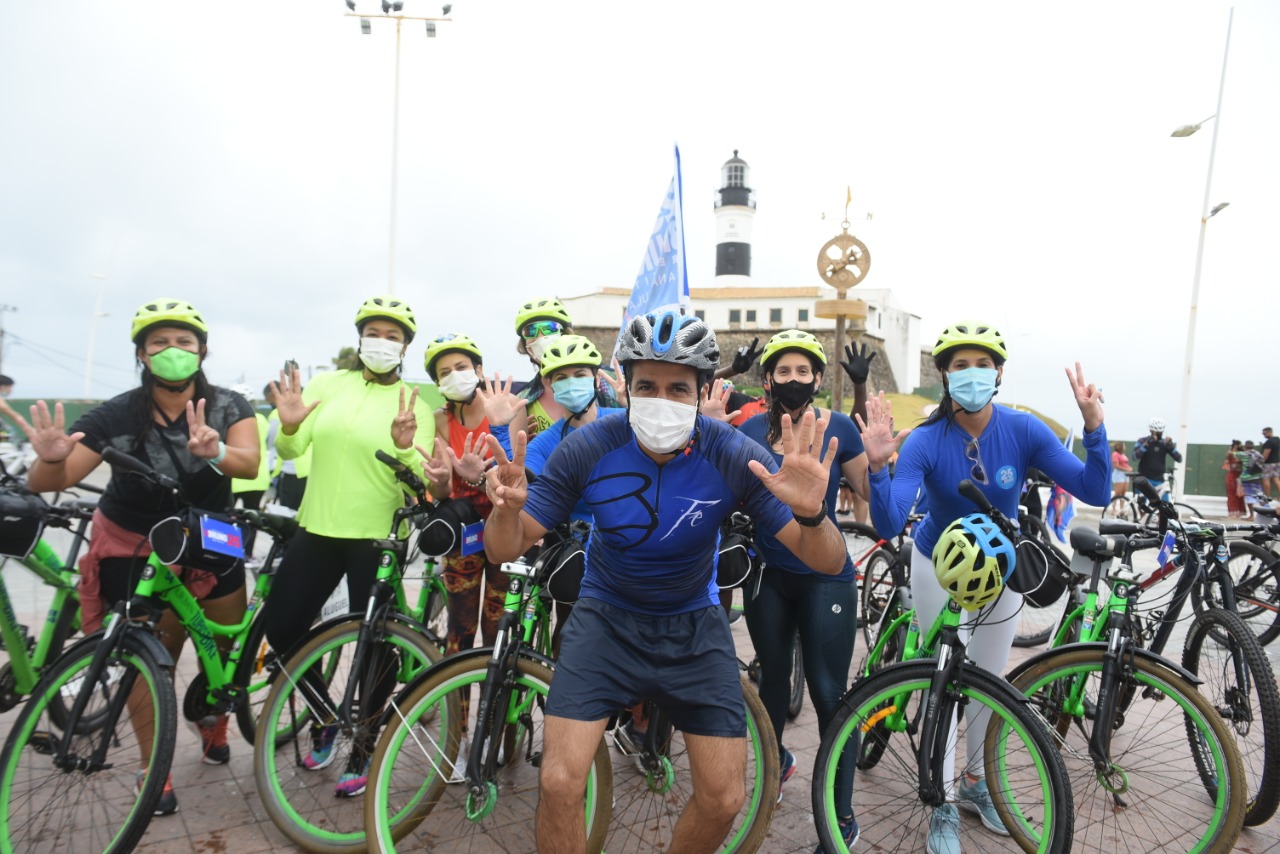 A atividade contou com a participação de integrantes de movimentos pró-bike e apoiadores da campanha