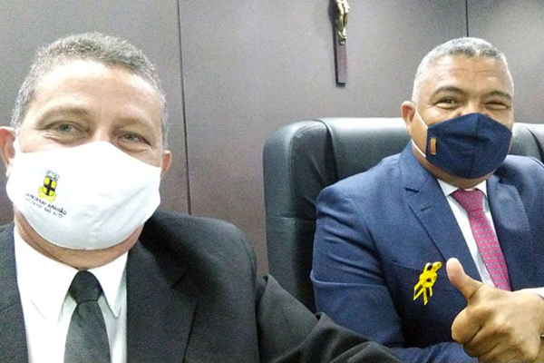 o vereador Carlos Borges, o popular ‘Alemão’ (PT) e o deputado federal Valmir Assunção (PT-BA)