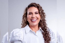 Além de liderar as intenções de voto à Prefeitura, Cordélia Torres também agrega maior expectativa de que vai ser eleita em Eunápolis Além de liderar as intenções de voto à Prefeitura, Cordélia Torres também agrega maior expectativa de que vai ser eleita em Eunápolis