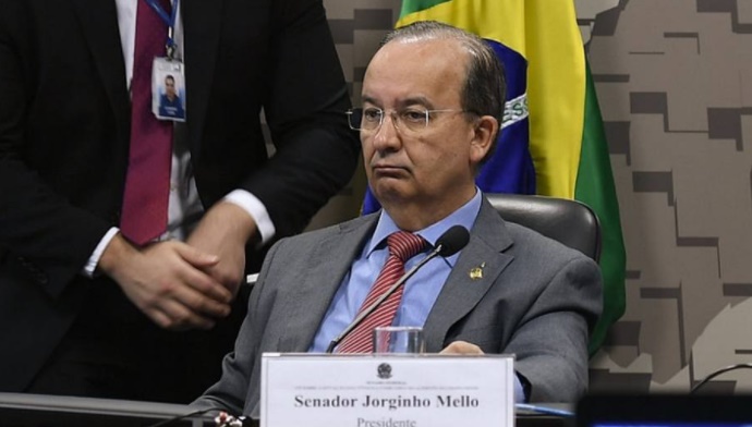Jorginho Mello nomeia o próprio filho como secretário da Casa Civil em SC