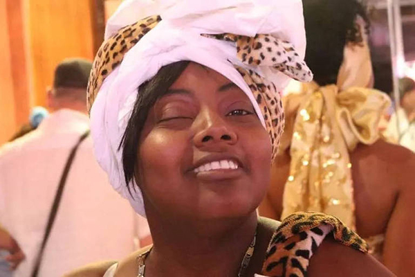 A cuidadora de idosos Simone Barreto Silva, 44 anos A cuidadora de idosos Simone Barreto Silva, 44 anos