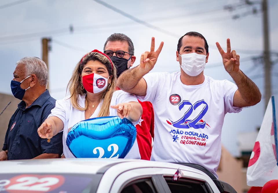 Di Cardoso e Rita de Dr. Celso fazem carreata em João Dourado
