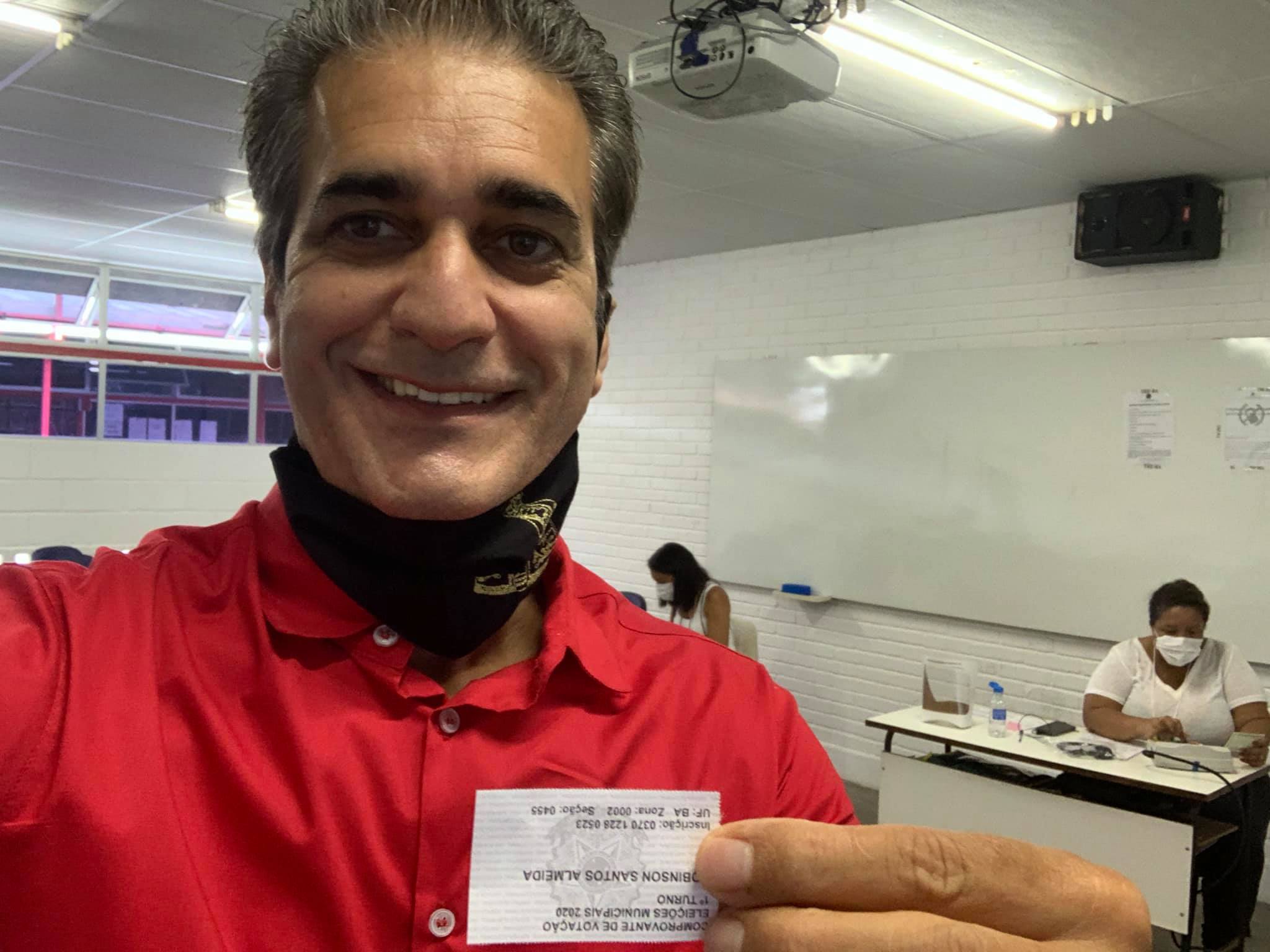 Na imagem, o deputado estadual Robinson Almeida, do PT