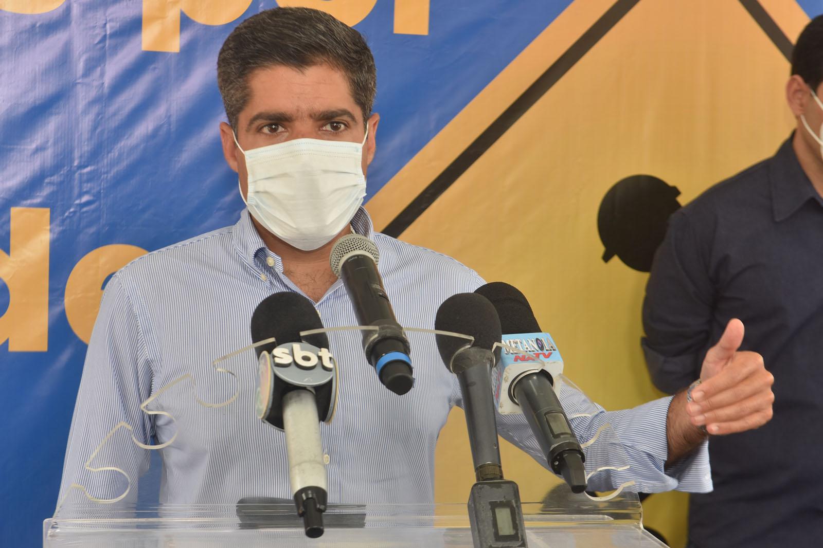 Na imagem, o prefeito de Salvador, ACM Neto, do DEM