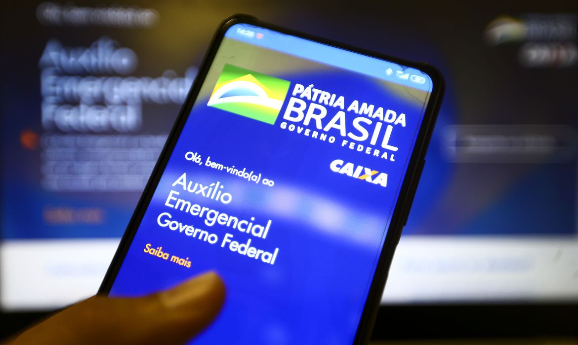 Caixa paga quinta parcela do auxílio emergencial a nascidos em julho