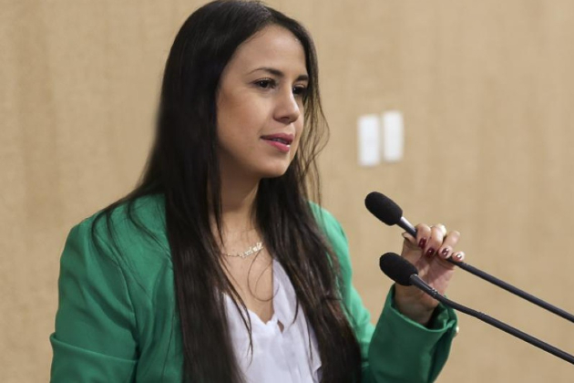 Deputada estadual Talita Oliveira (PSL) Deputada estadual Talita Oliveira (PSL)
