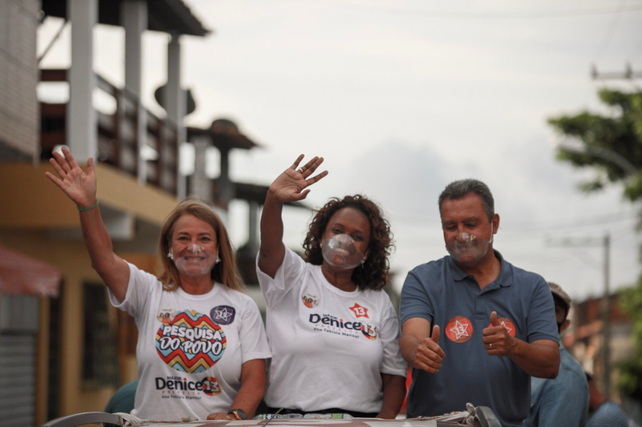 Major Denice participou de carreata com Rui Costa