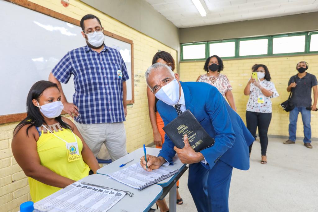 Candidato a Prefeito Pastor Sargento Isidório