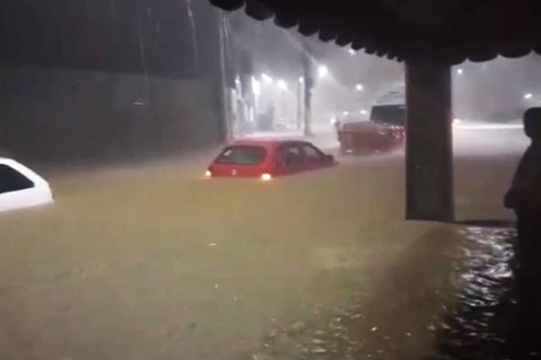 Alagamento na cidade de Irecê (BA)