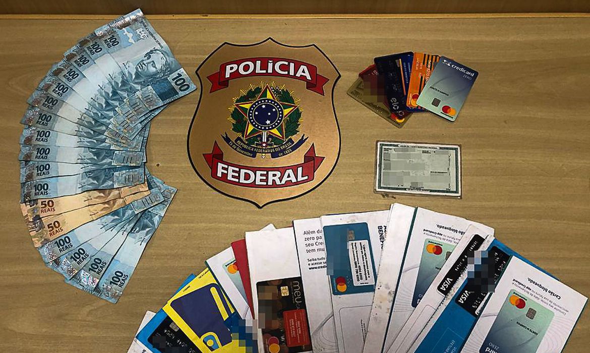 A ação cumpre mandados de busca e apreensão no Rio A ação cumpre mandados de busca e apreensão no Rio