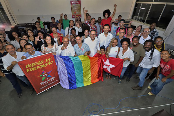 Integrantes da corrente PT de Todas as Lutas na Bahia se sentiram injustiçados com distribuição de recursos para campanha