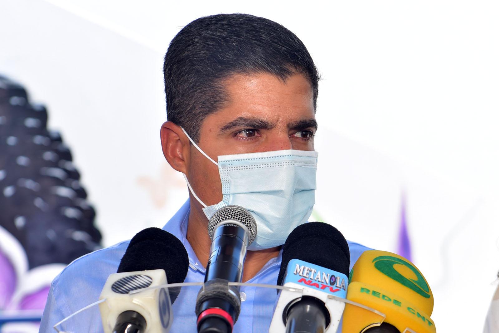 Na imagem, o prefeito de Salvador, ACM Neto, do DEM