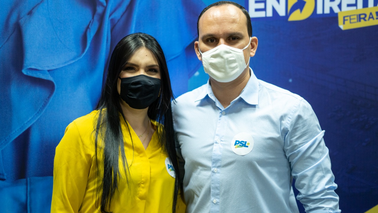 Ambos seguirão em isolamento até que haja recuperação do quadro de saúde.