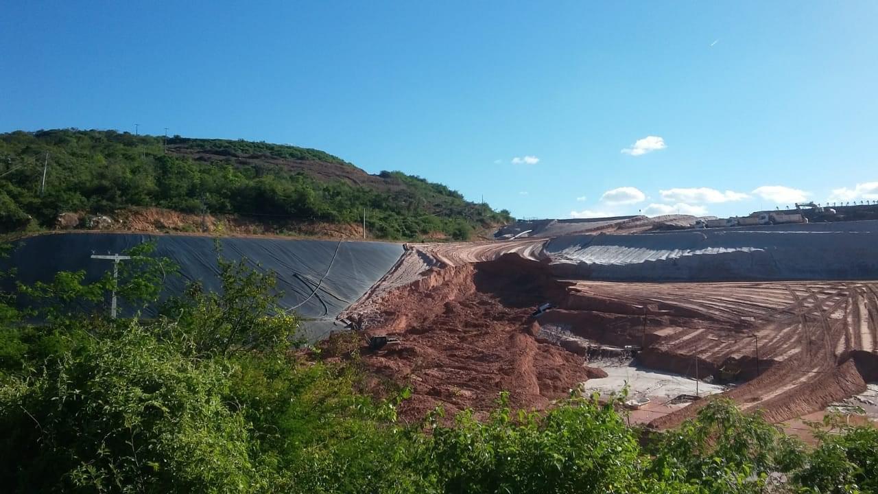 Parte de uma barragem rompeu em Jacobina 