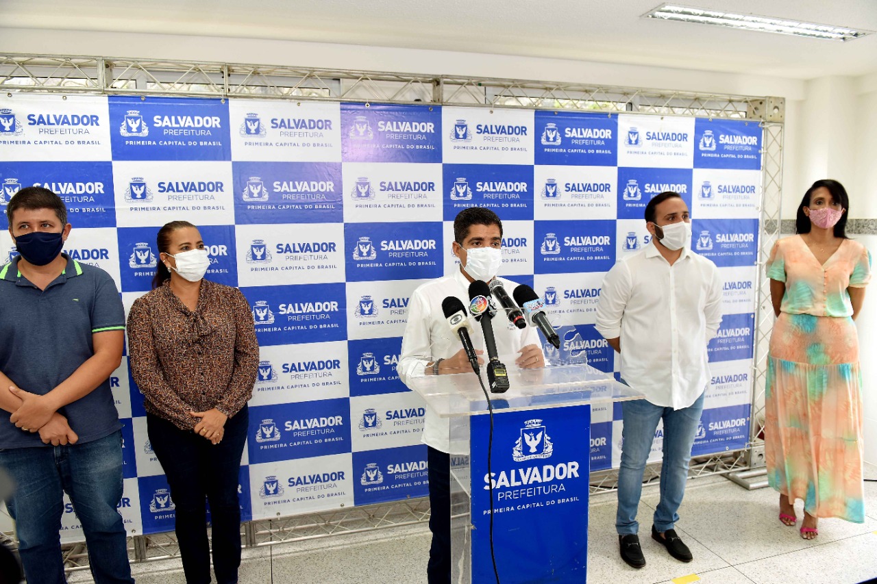 O prefeito ACM Neto lembrou que o Cmei era utilizado como um importante ponto de apoio e referência para atendimento às vítimas da chuva