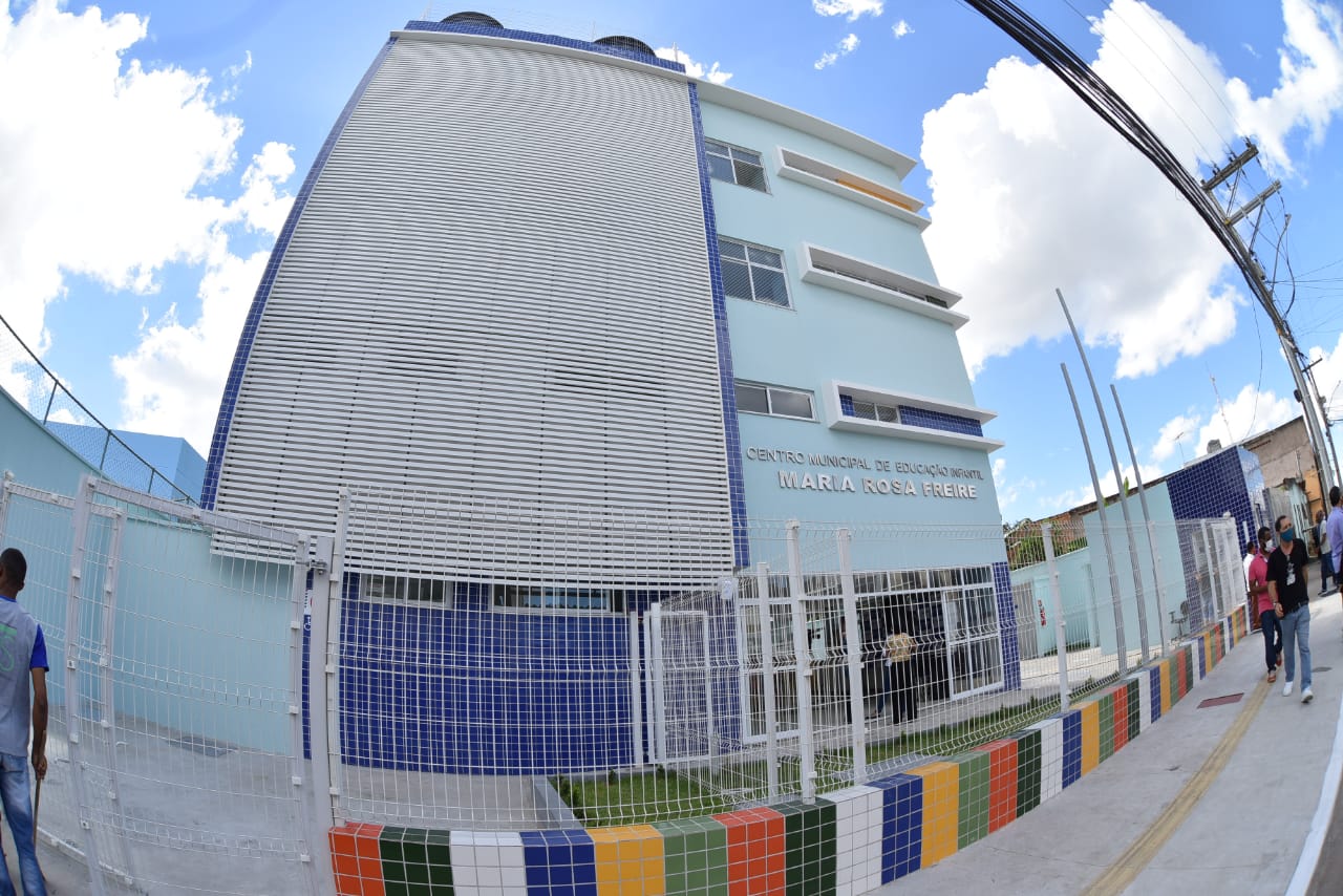 Centro de Educação Infantil na Palestina Centro de Educação Infantil na Palestina
