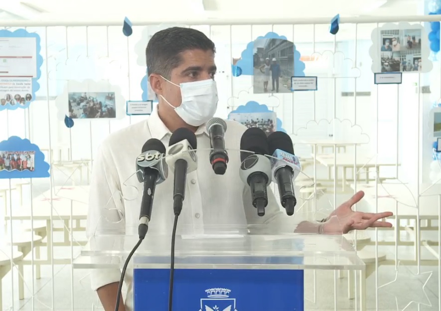 Na imagem, o prefeito de Salvador, ACM Neto, do DEM