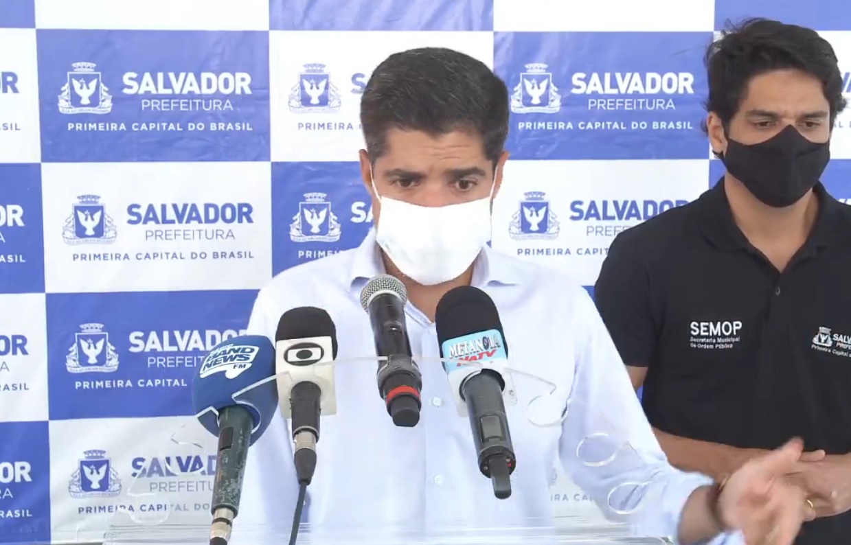 Na imagem, o prefeito de Salvador, ACM Neto, do DEM