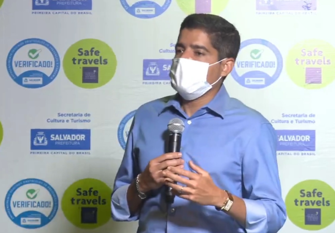 Na imagem, o prefeito de Salvador, ACM Neto, do DEM