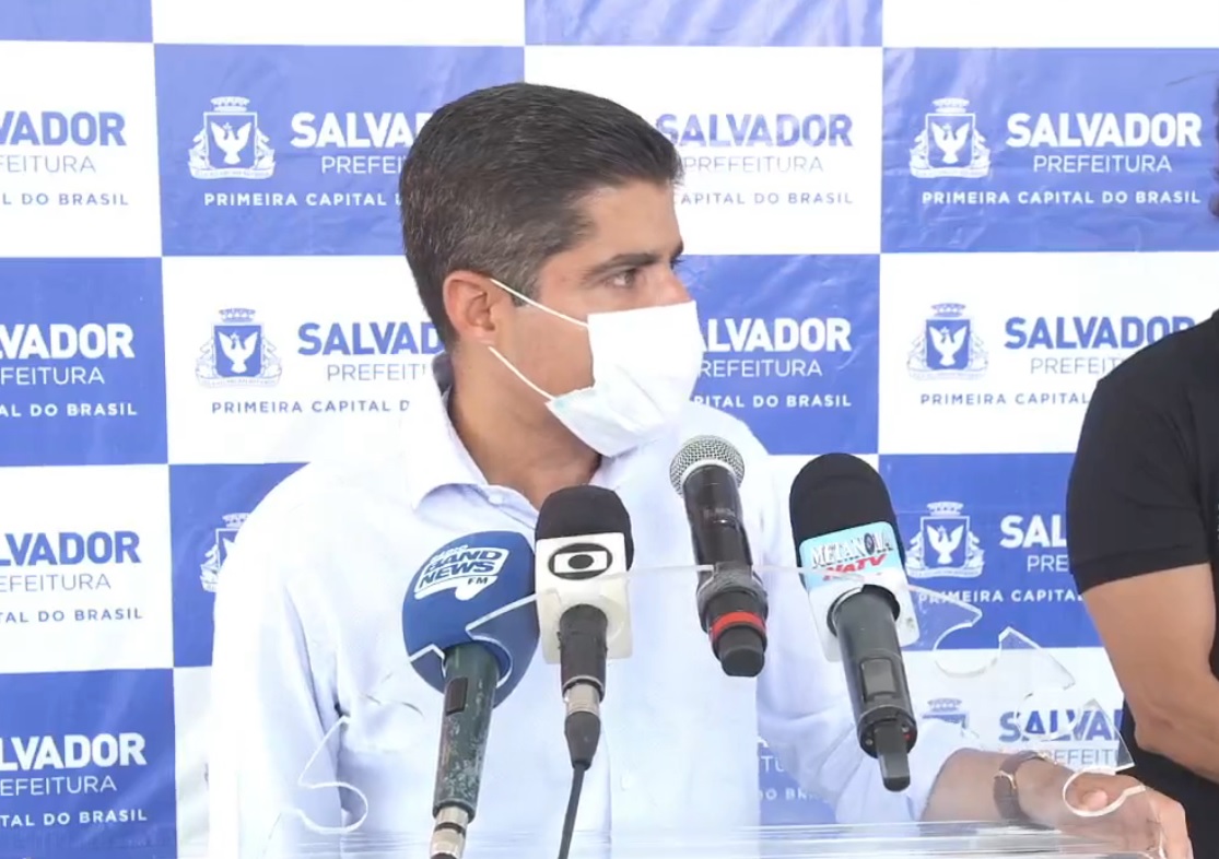 Na imagem, o prefeito de Salvador, ACM Neto, do DEM