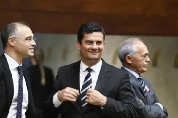 André Mendonça e Sérgio Moro