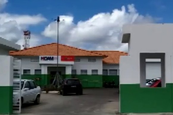 Hospital São Pedro, em Remanso, tem 10 leitos de UTI e todos eles estão ocupados Hospital São Pedro, em Remanso, tem 10 leitos de UTI e todos eles estão ocupados