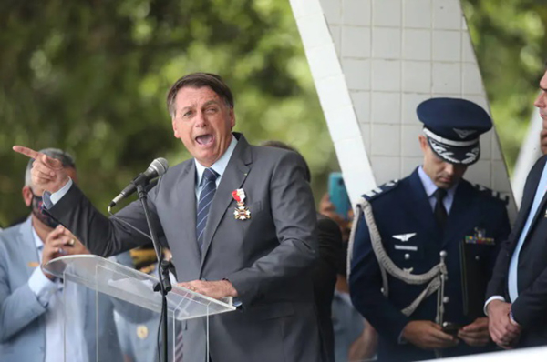 O presidente Jair Bolsonaro participa da Formatura dos novos soldados da Polícia Militar do Estado do Rio de Janeiro