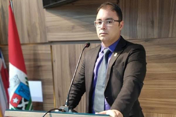 O vereador de Paulo Afonso Mário Galinho