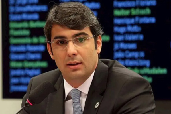 O advogado Paulo Rebello foi indicado por Jair Bolsonaro para a presidência da Agência Nacional de Saúde Suplementar (ANS) O advogado Paulo Rebello foi indicado por Jair Bolsonaro para a presidência da Agência Nacional de Saúde Suplementar (ANS)