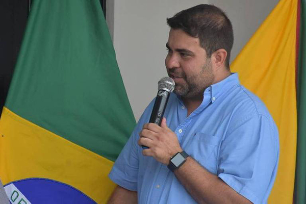 O prefeito de Santo Antônio do Aracanguá (SP), Rodrigo Aparecido Santana Rodrigues, 35, que morreu vítima da Covid-19 O prefeito de Santo Antônio do Aracanguá (SP), Rodrigo Aparecido Santana Rodrigues, 35, que morreu vítima da Covid-19