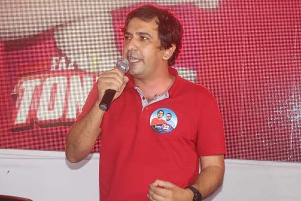 Prefeito eleito de Santa Maria da Vitória, Tonho de Zé de Agdônio (PL) Prefeito eleito de Santa Maria da Vitória, Tonho de Zé de Agdônio (PL)