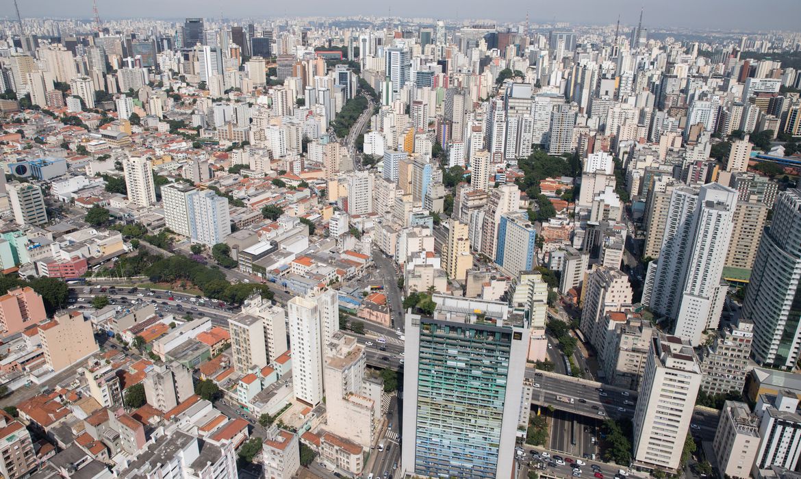 Criação do Cadastro Imobiliário Brasileiro (CIB), chamado 'CPF dos imóveis', tem impacto incerto sobre valores de IPTU no País 