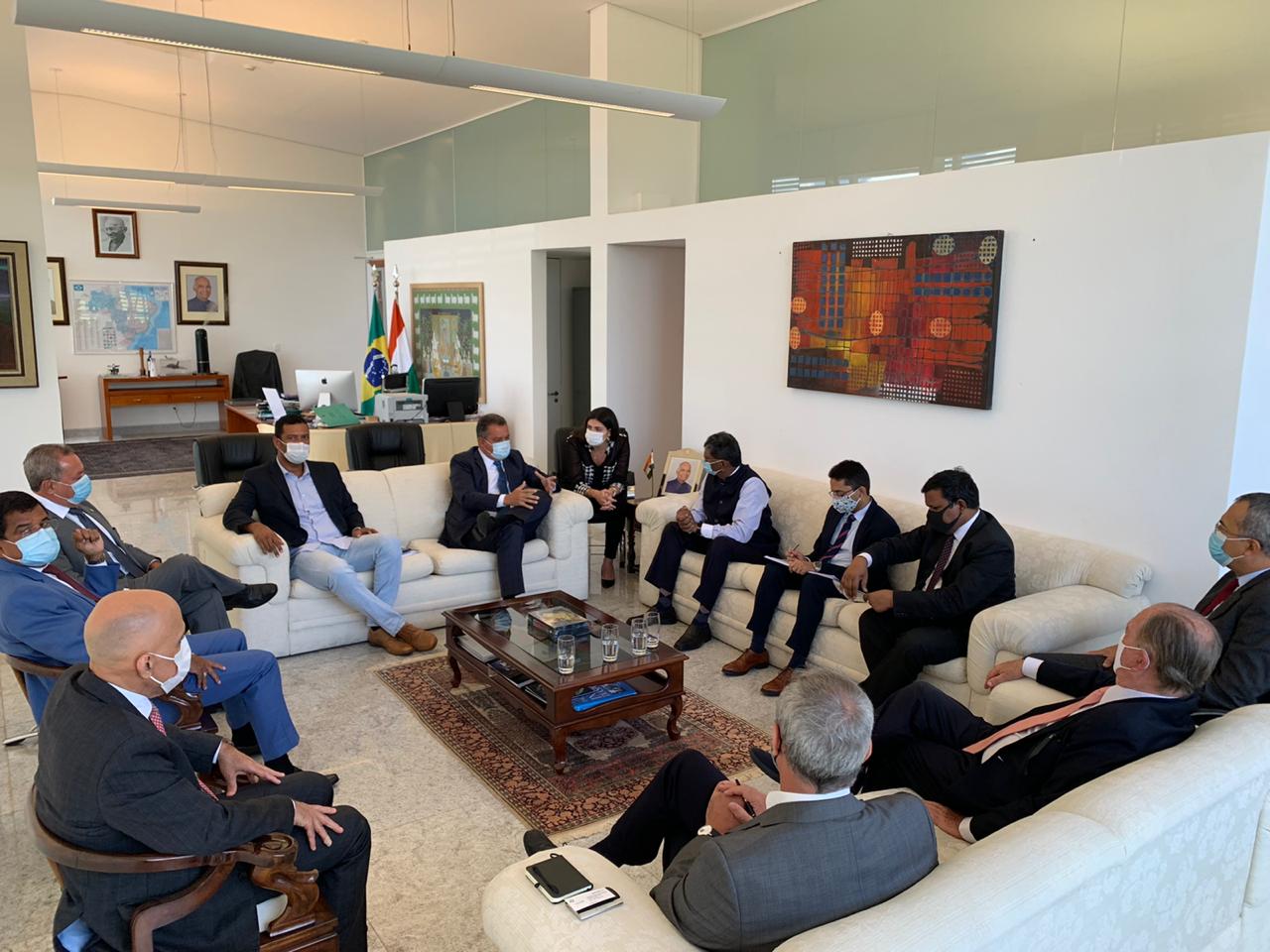 Com o embaixador da Índia, Suresh K. Reddy, Rui iniciou a corrida por novas negociações