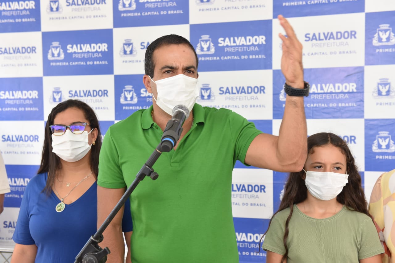 Pavimentação da Estrada das Pedreiras, em Cassange, é resultado da articulação do atual gestor quando era secretário Pavimentação da Estrada das Pedreiras, em Cassange, é resultado da articulação do atual gestor quando era secretário