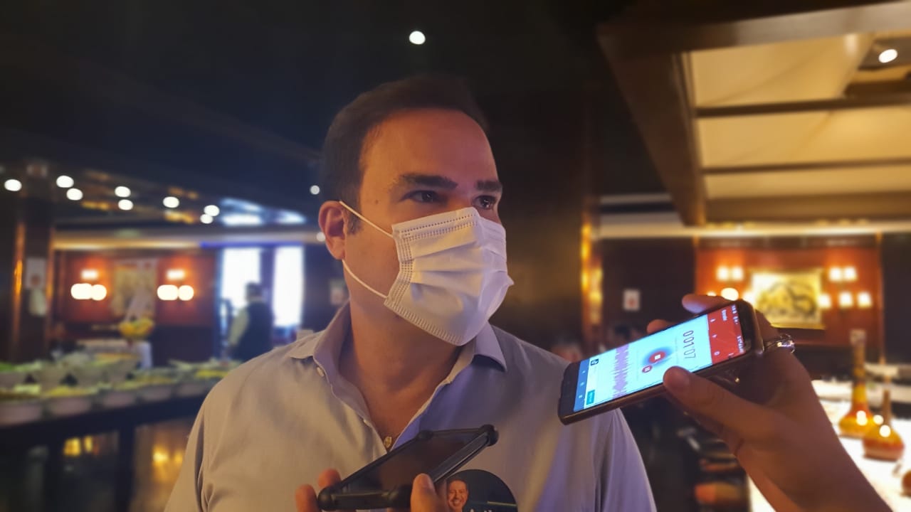 Cacá Leão é deputado federal e filho do vice-governador da Bahia, João Leão